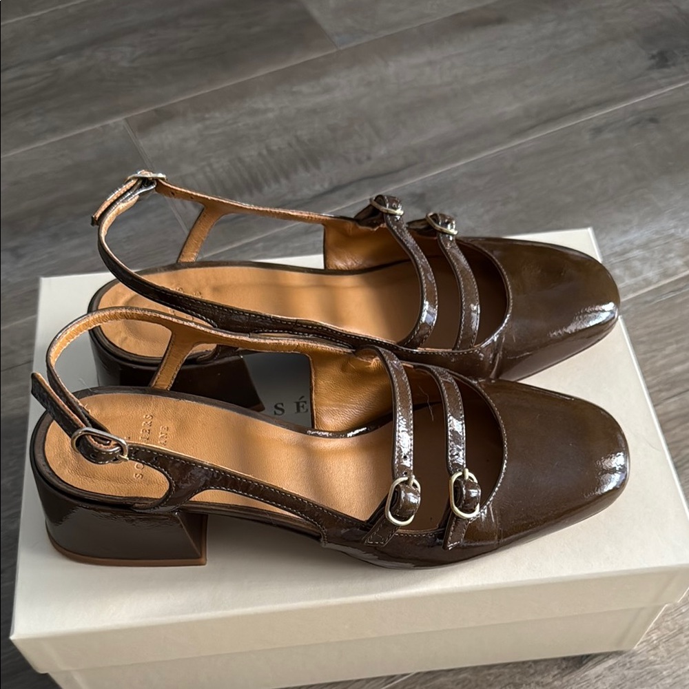 Sezane Paula Babies in Patent Khaki Size 39